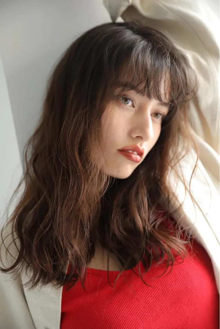 セミロング カラー 梅田美容室 高山アヤのヘアスタイル