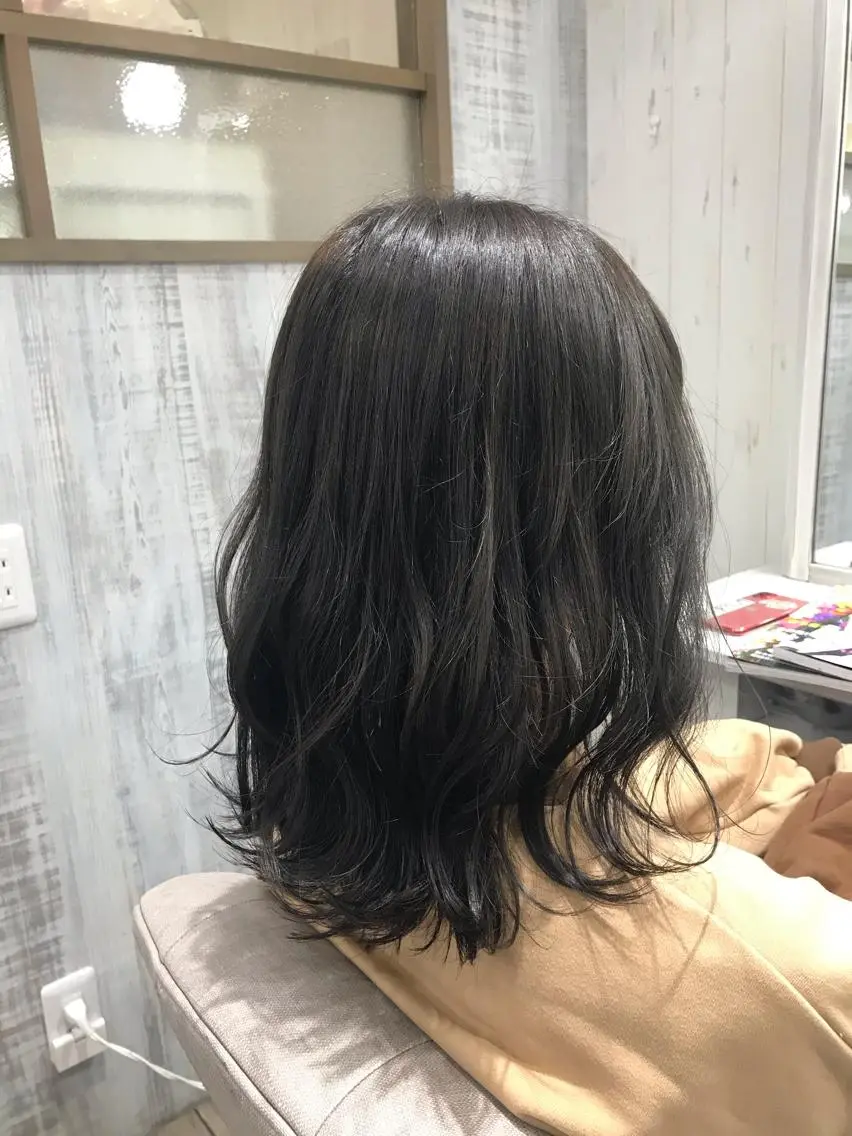 ミディアム ネモトメイナ🌿 今月末で退職しますのヘアスタイル