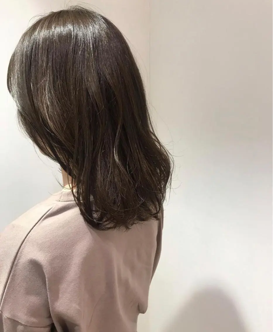セミロング カラー ヘアアレンジ ブラウンカラー ショコラブラウン 福壽 優奈のヘアスタイル
