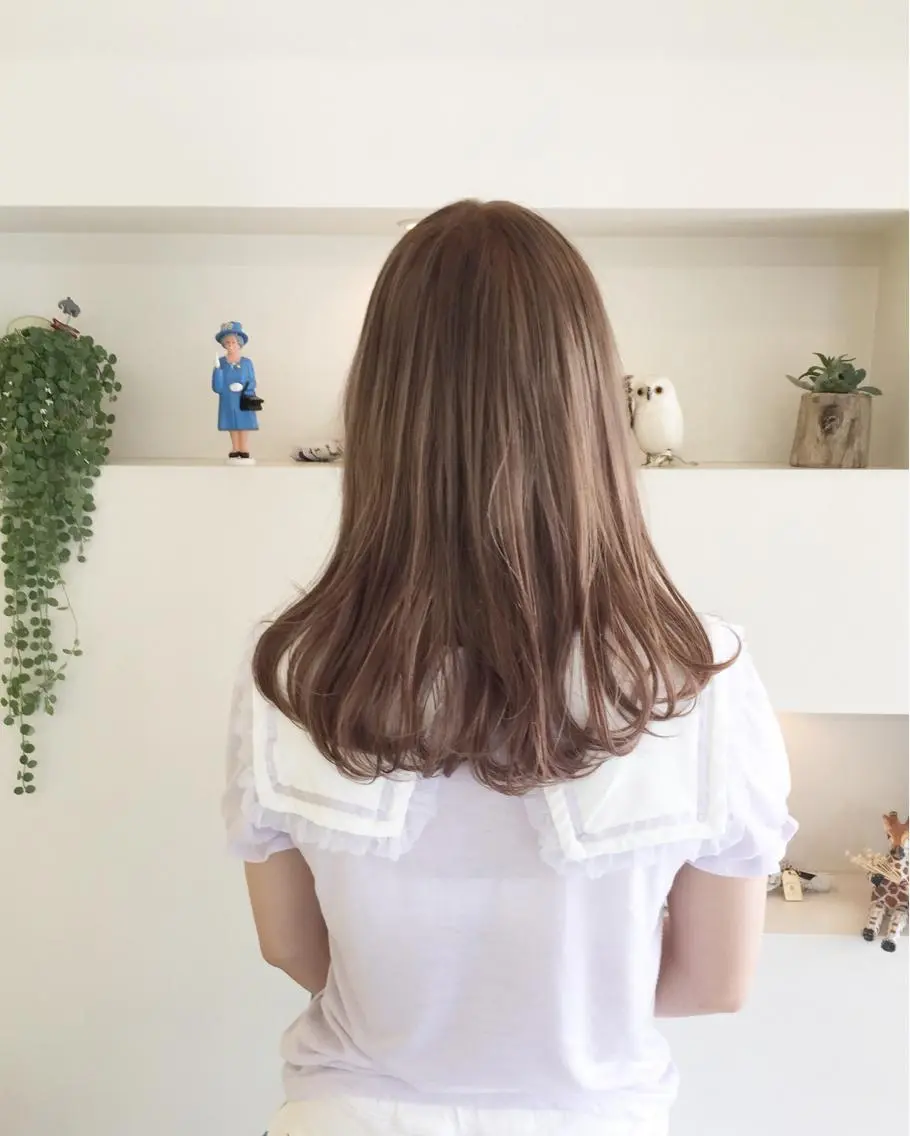 セミロング ロング カラー ITO YUKIのヘアスタイル