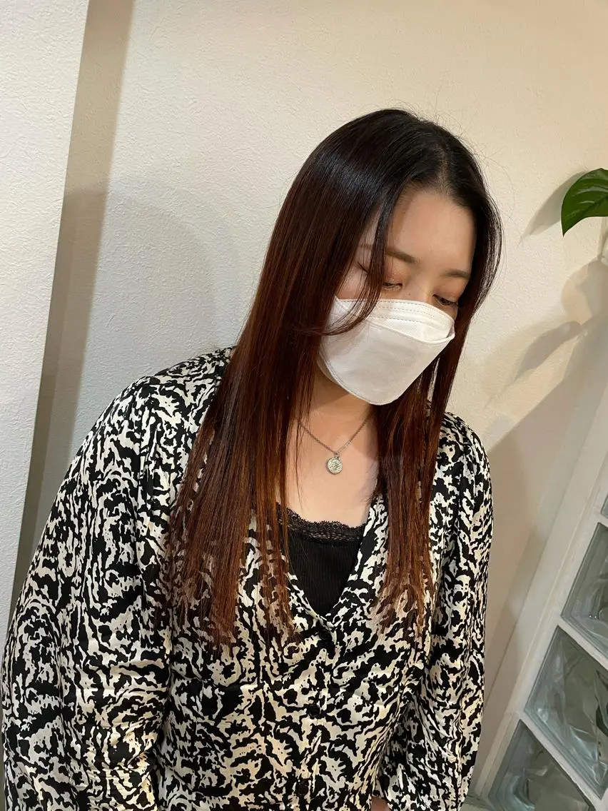 ロング カラー ブリーチ ケアカラー グラデーションカラー オレンジ トリートメント カット ヘアカラー トリートメント ヘアセット Aujua ソムリエ 勝又舞夏のヘアスタイル