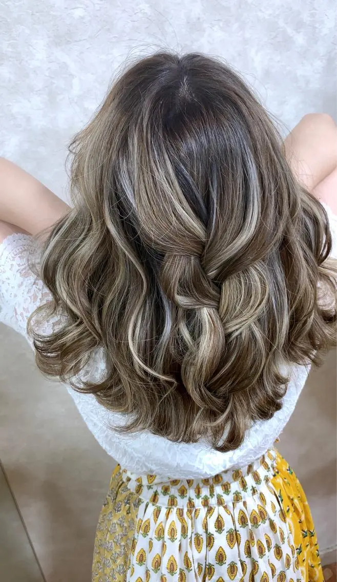 ミディアム 穐田 司樹のヘアスタイル