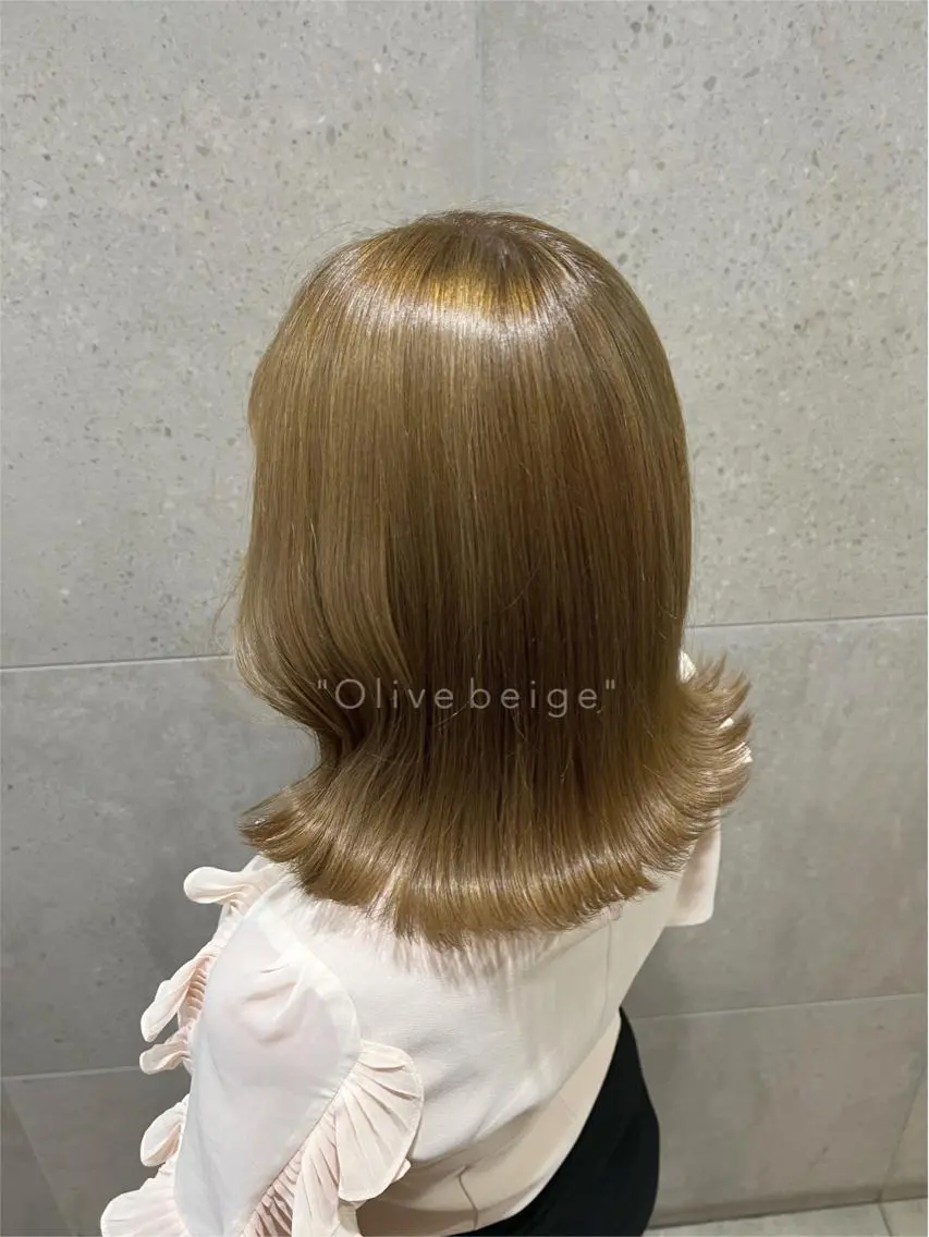 ミディアム カラー ベージュカラー オリーブベージュ ヘアカラー トリートメント レイヤーカット/ 髪質改善✨山中優のヘアスタイル