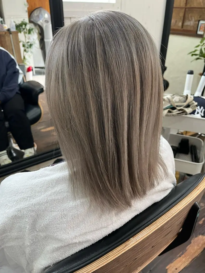 ミディアム 紙屋 隼人のヘアスタイル