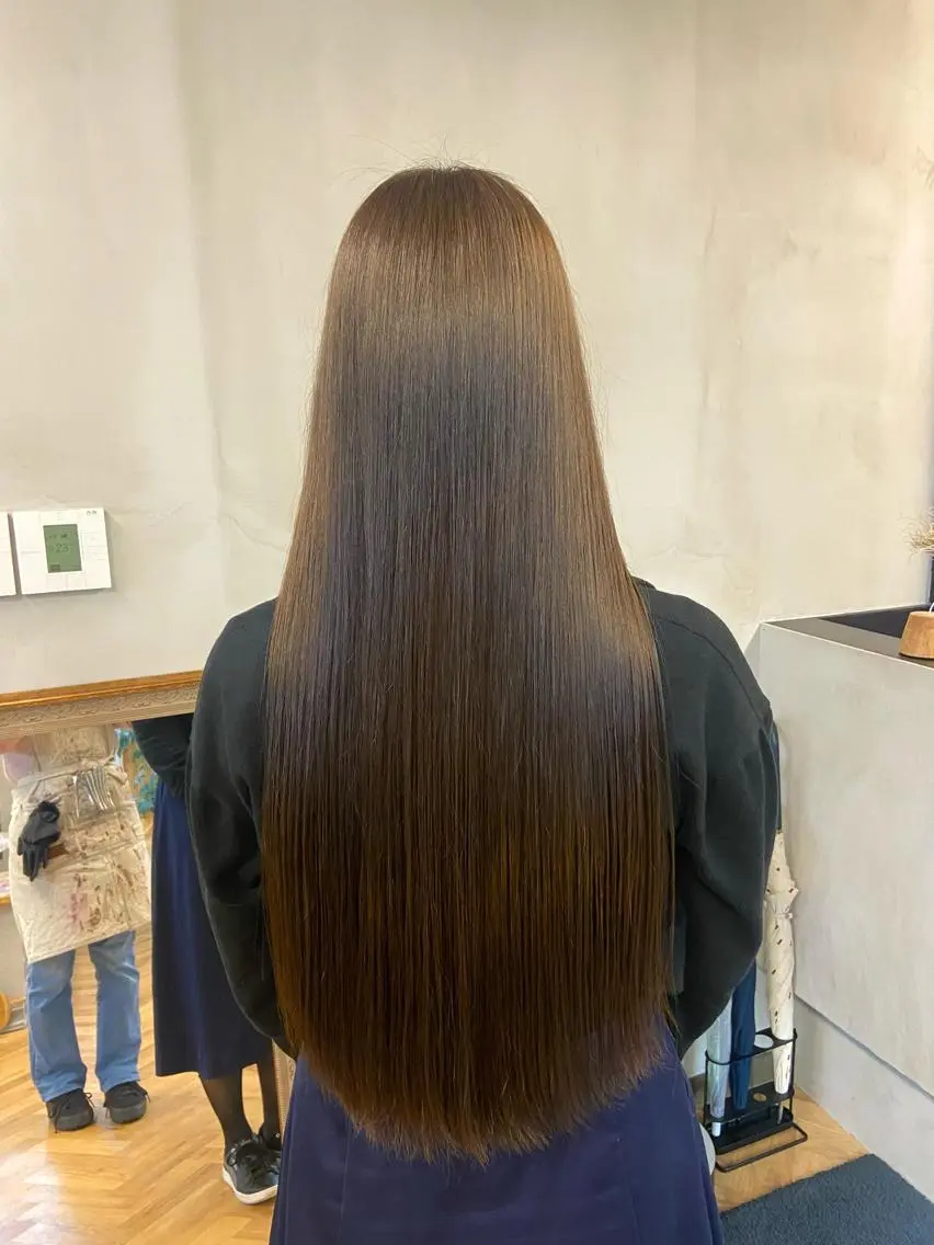 ロング カラー ベージュカラー オリーブベージュ ヘアカラー トリートメント mana／オリーブ ／髪質改善／レイヤーのヘアスタイル