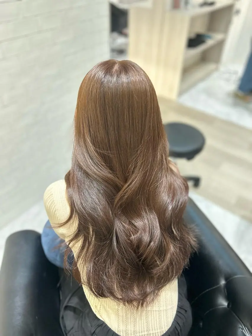 ロング カラー カット ヘアカラー トリートメント emi/髪質改善/ 韓国風/艶カラーのヘアスタイル