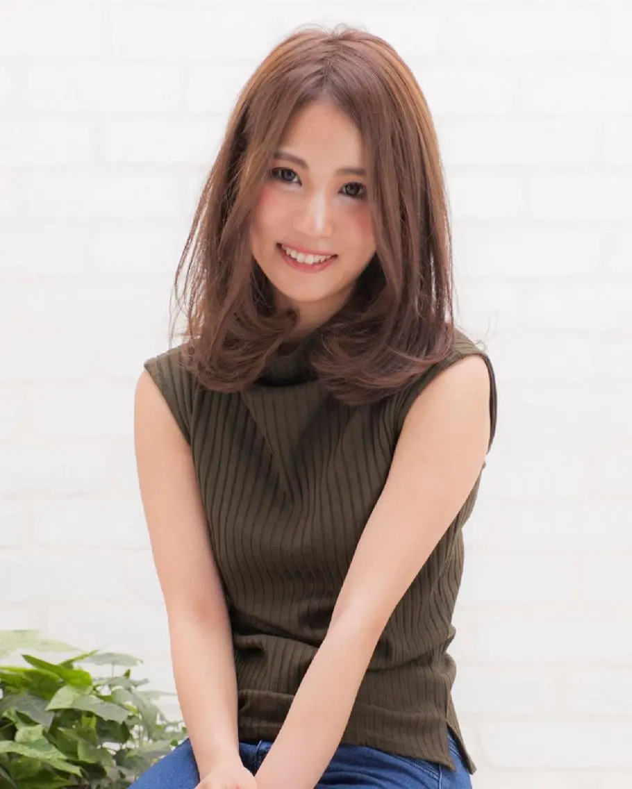 セミロング カラー ヘアカラー トリートメント HairDesign ViViのヘアスタイル