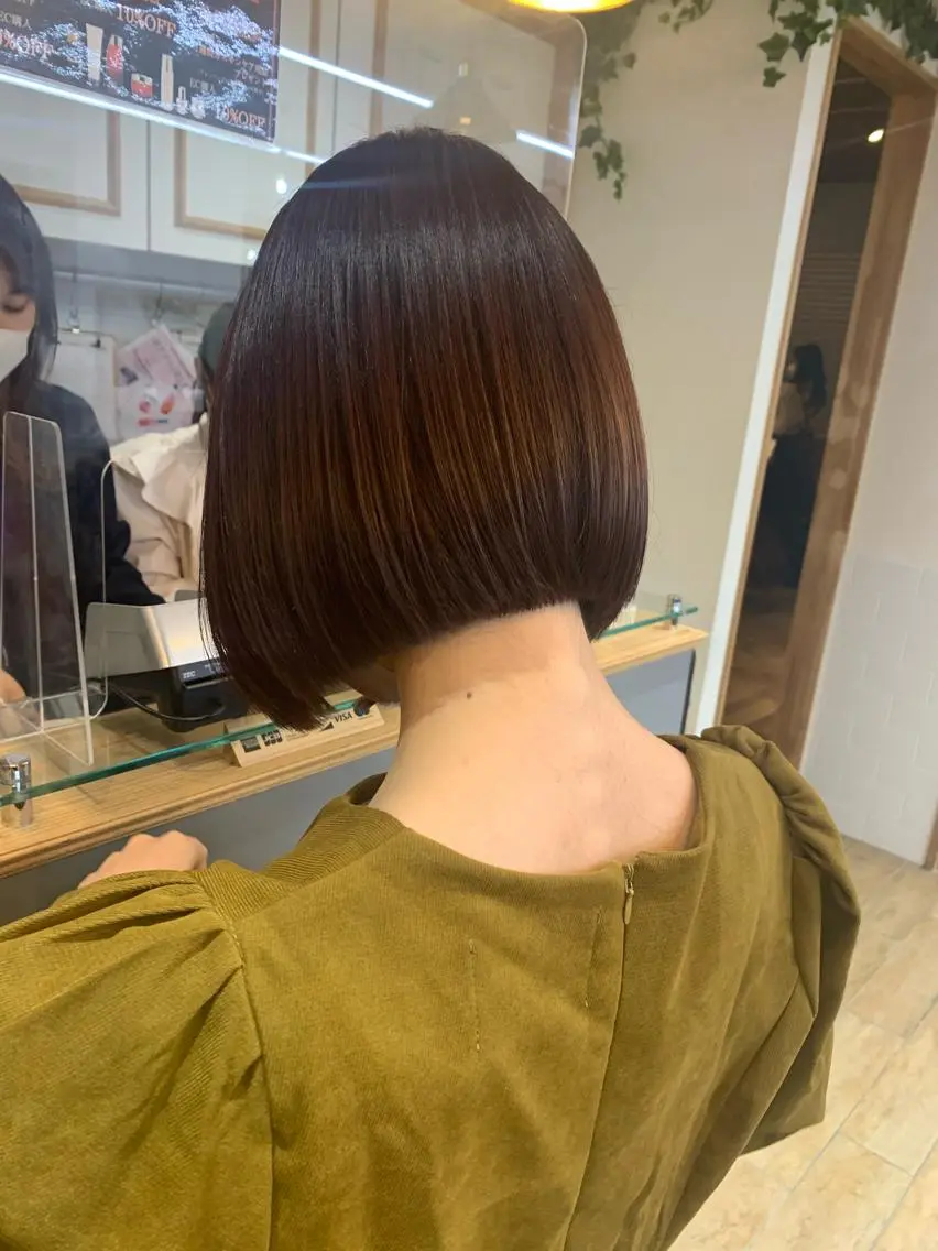 セミロング カラー パーマ ヘアアレンジ メンズ キッズ ネイル マツエク・マツパ アイブロウ レイヤーカット/ 巻ける縮毛矯正のヘアスタイル