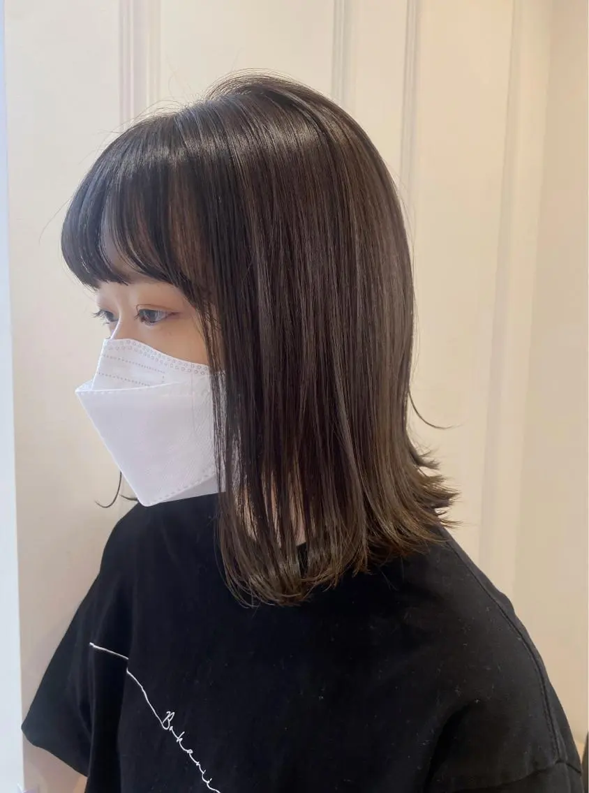 ミディアム カラー カット ヘアカラー 小顔レイヤー/ ベージュ🤍Rieのヘアスタイル