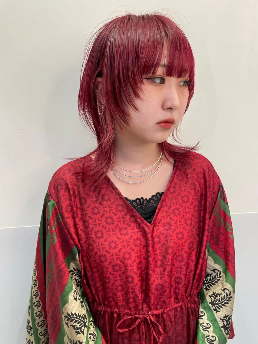 ミディアム カラー カット ヘアカラー トリートメント ブリーチ🫴 ボブ✍️レイヤーのヘアスタイル