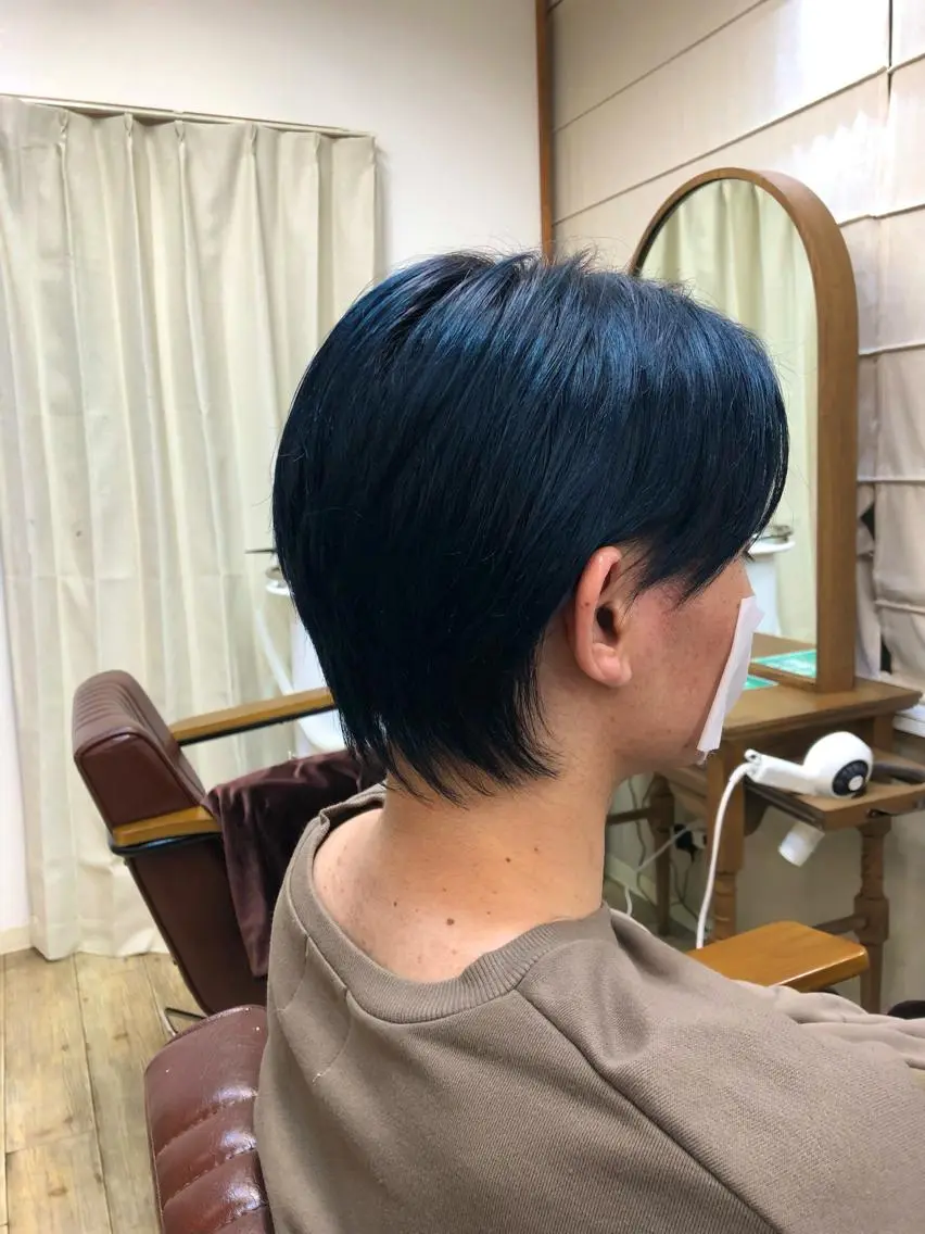 メンズ マッシュ メンズウルフカット ウルフカット カット ヘアカラー パーマ トリートメント 髪質改善個室サロン' 白髪ぼかし・縮毛矯正のヘアスタイル