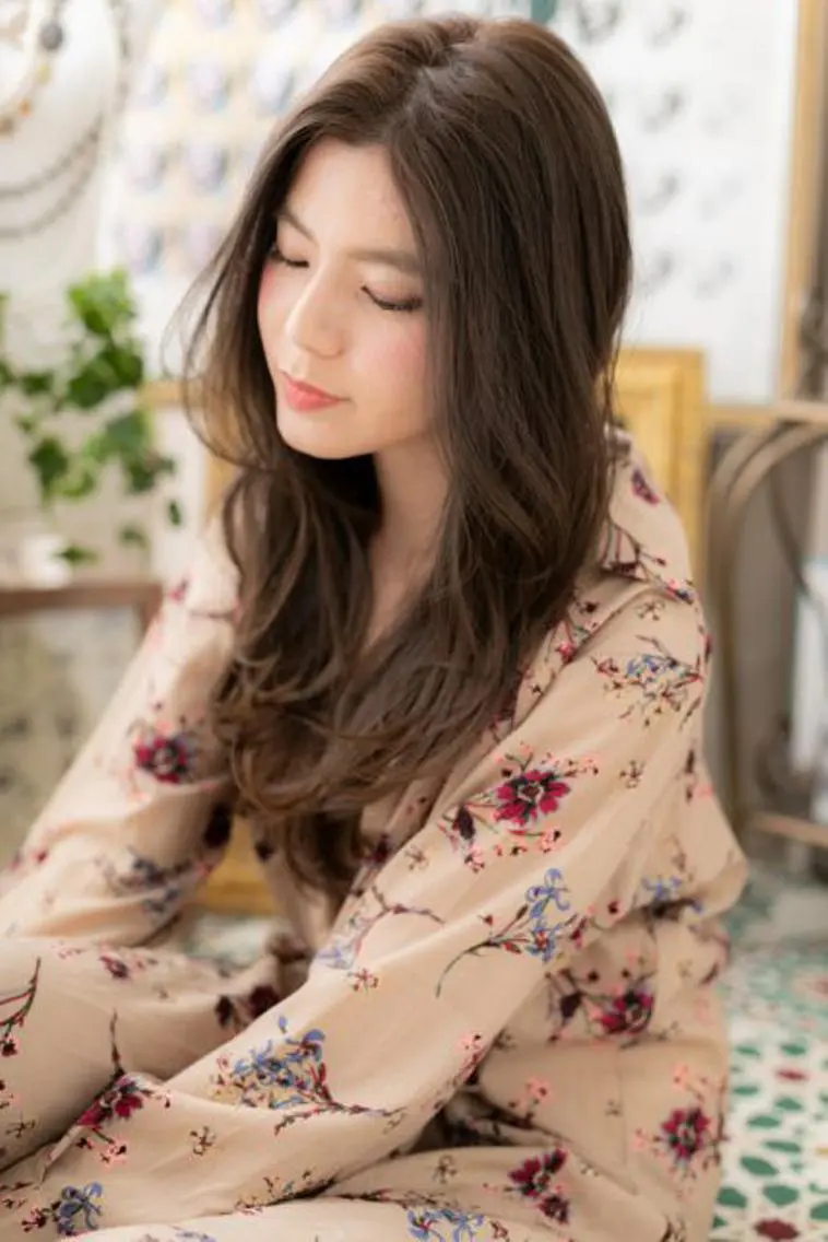 ロング カラー くせ毛 斜めバング ロング トリートメント 🍀鶴貝 幸哉🍀のヘアスタイル