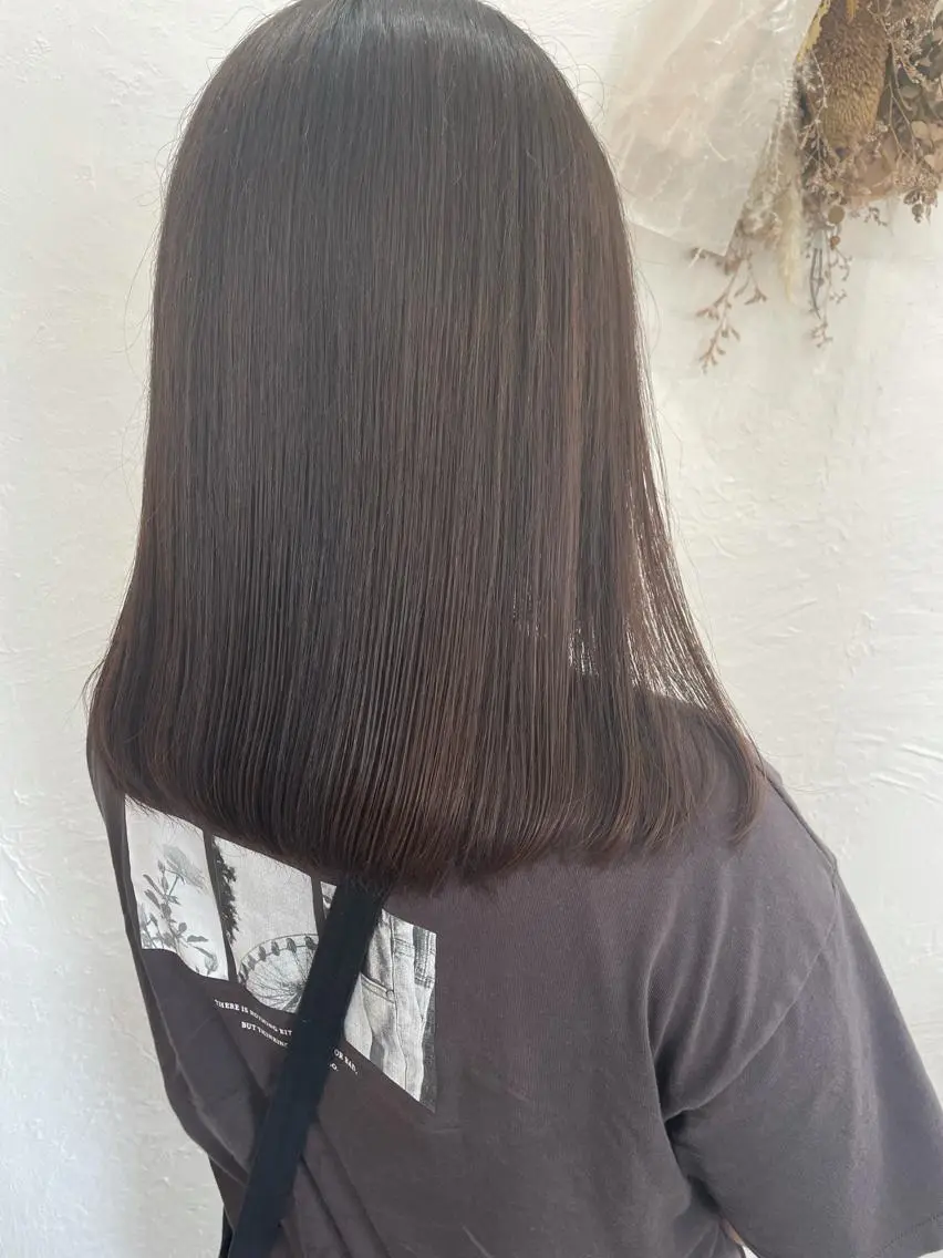 セミロング カラー カット ヘアカラー トリートメント 河野 満月のヘアスタイル