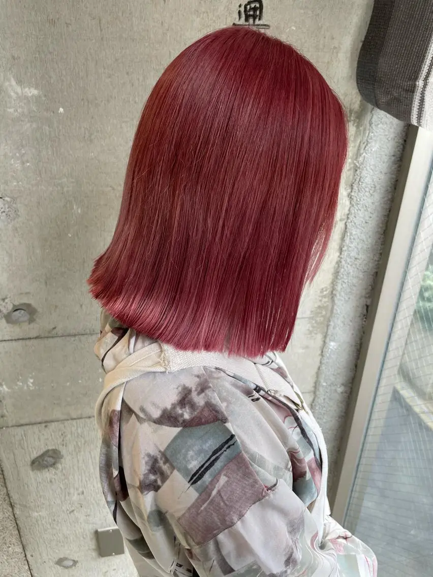 ミディアム カット ヘアカラー 韓国風レイヤー ハイトーンRYOTAのヘアスタイル