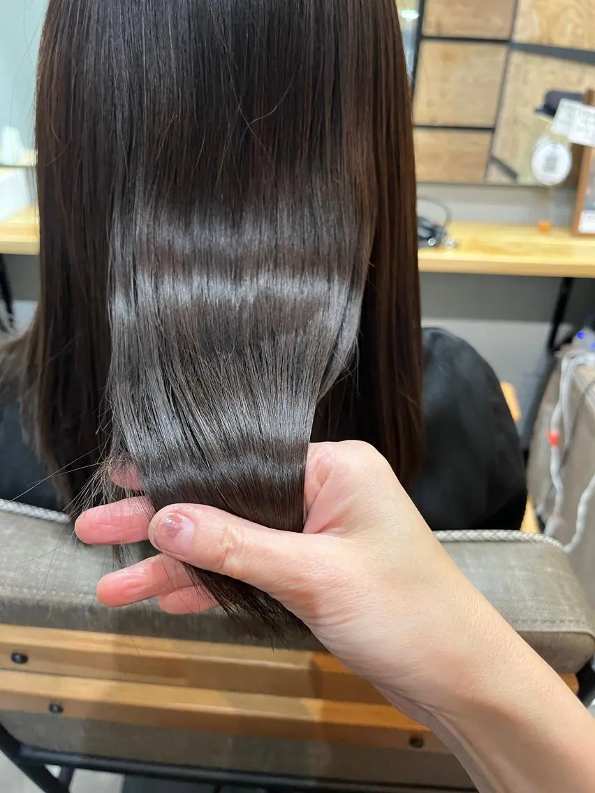 ミディアム カラー パーマ ヘアアレンジ メンズ キッズ ネイル マツエク・マツパ アイブロウ メンズブリーチ メンズハイライト メンズインナーカラー メンズ韓国風 ブリーチ 久木原 ゆりのヘアスタイル