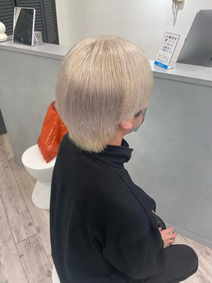 メンズ ヘアカラー トリートメント ♡似合わせ ♡ハイトーン♡のヘアスタイル