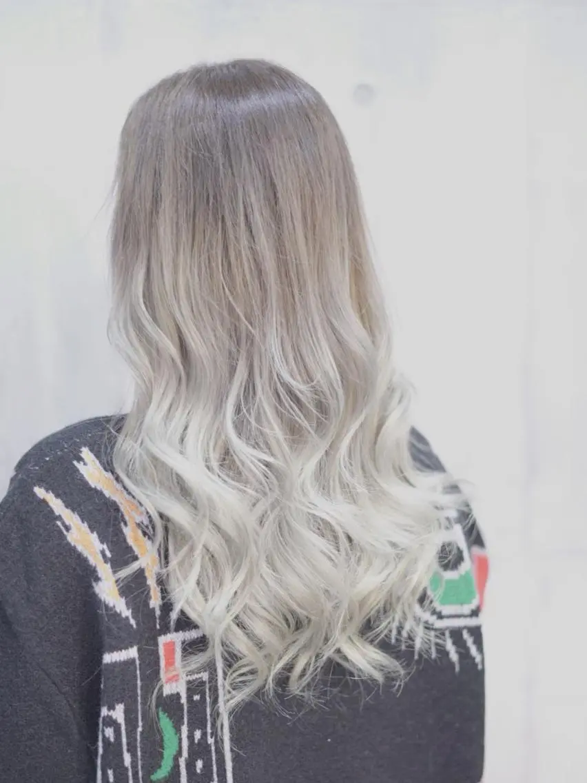 カラー カット ヘアカラー トリートメント Crystal 船橋のヘアスタイル