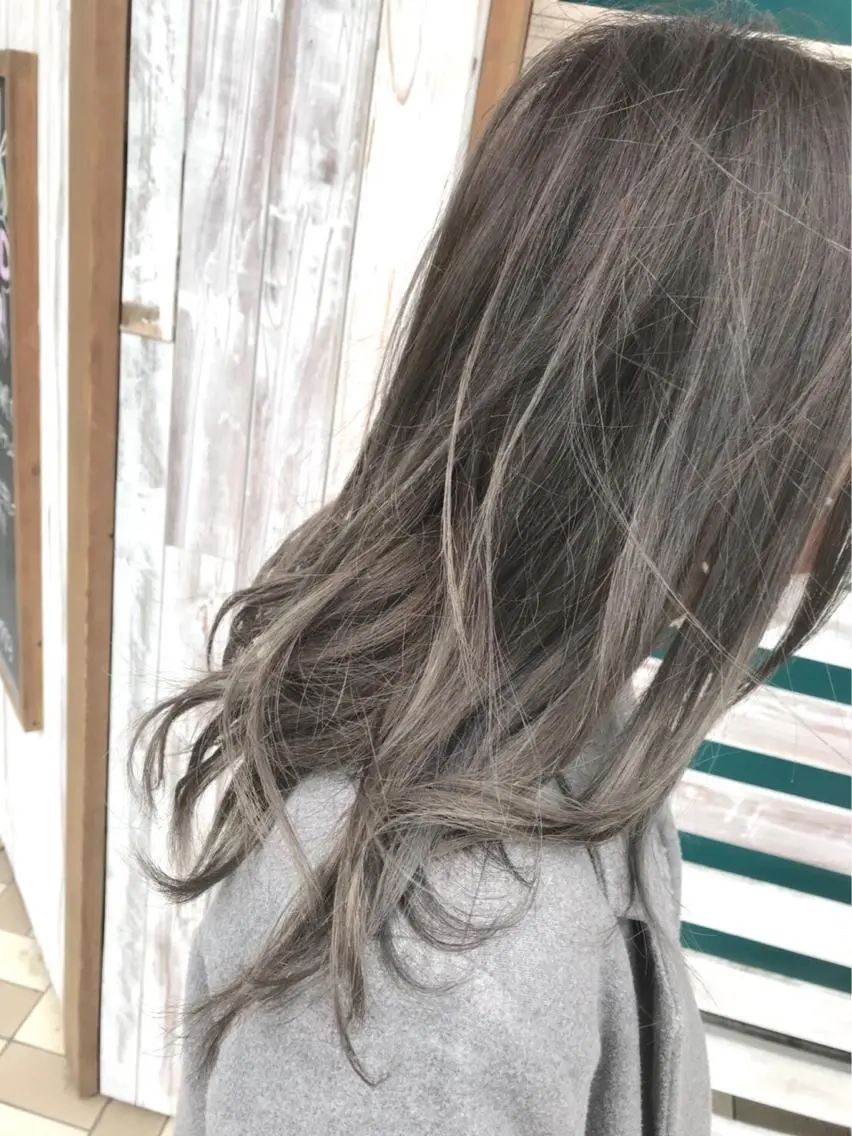 ロング 海外風レイヤーカット 👑店長 平松 由のヘアスタイル
