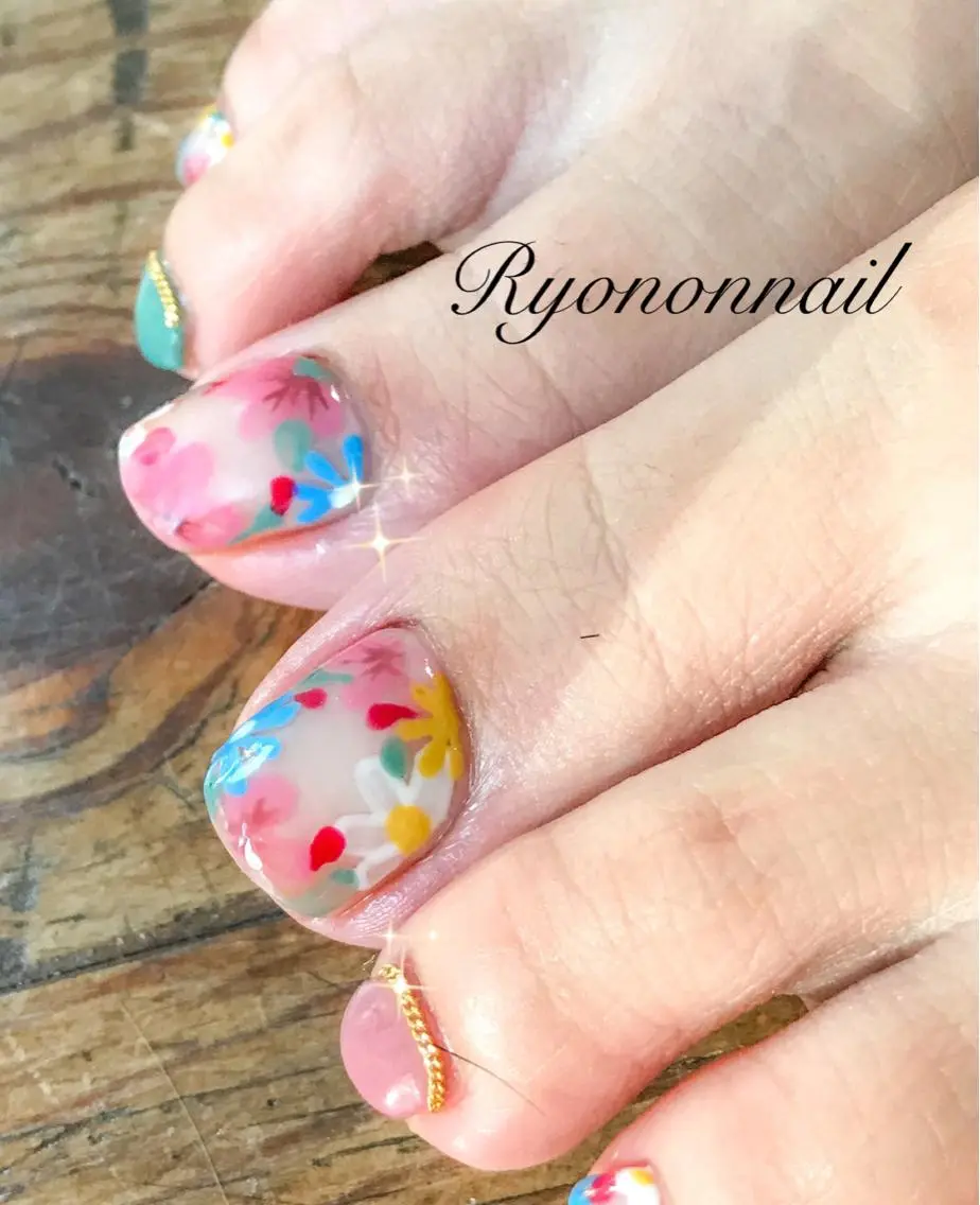 ネイル フラワーネイル フットネイル ワンカラーネイル Ryononnail 上谷典子のネイルデザイン
