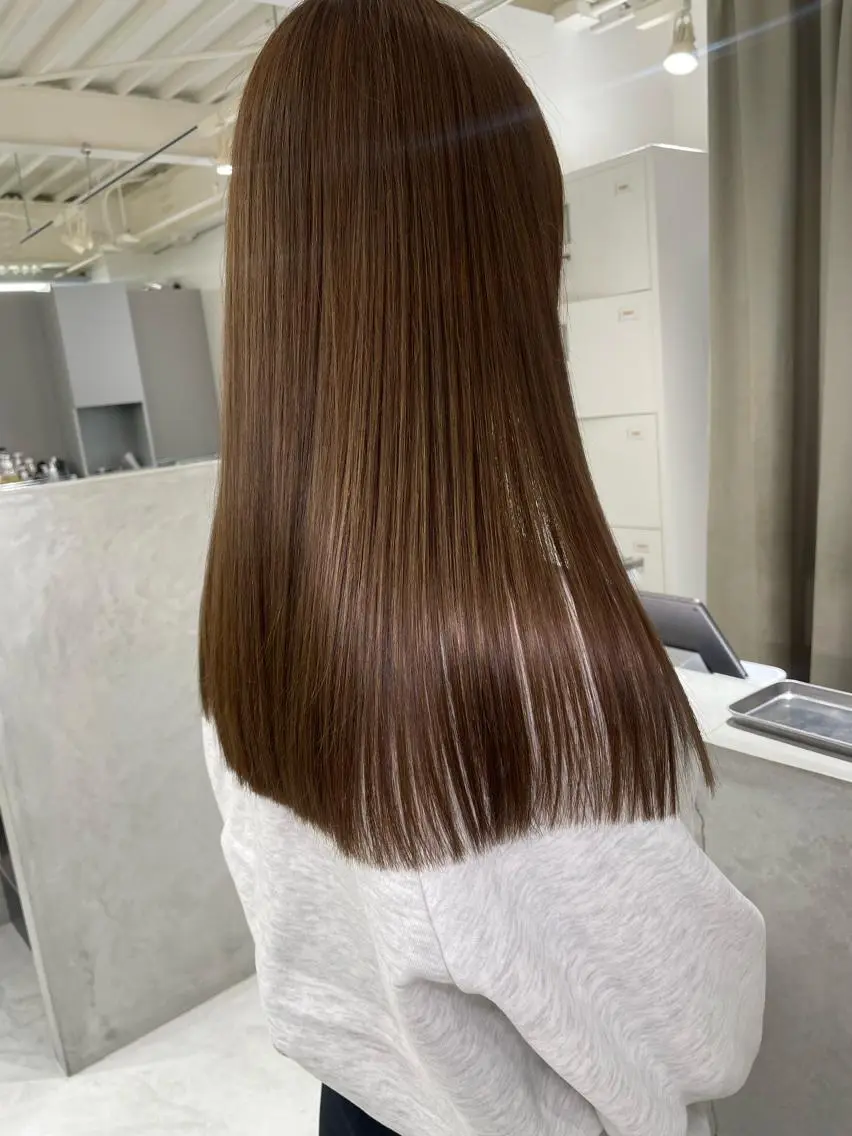 ロング ハイライト 髪質改善 レイヤーカット 縮毛矯正 トリートメント ヘアカラー okumura makiのヘアスタイル