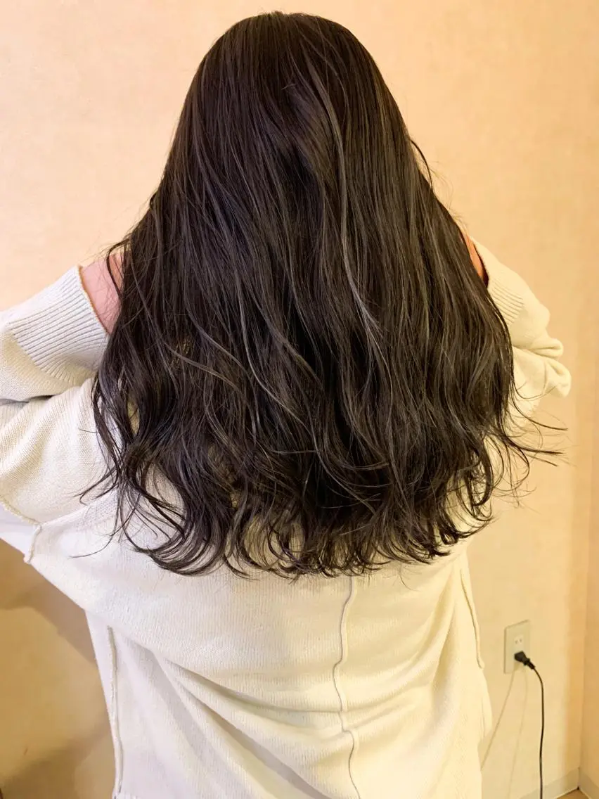 ロング Lit.豊橋 夏目のヘアスタイル