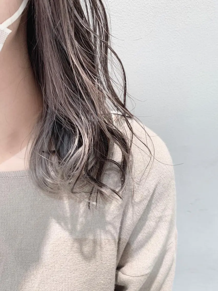 ミディアム カラー ブリーチ 透明感カラー インナーカラー ヘアカラー トリートメント 🦖鶴岡 香純🦖のヘアスタイル