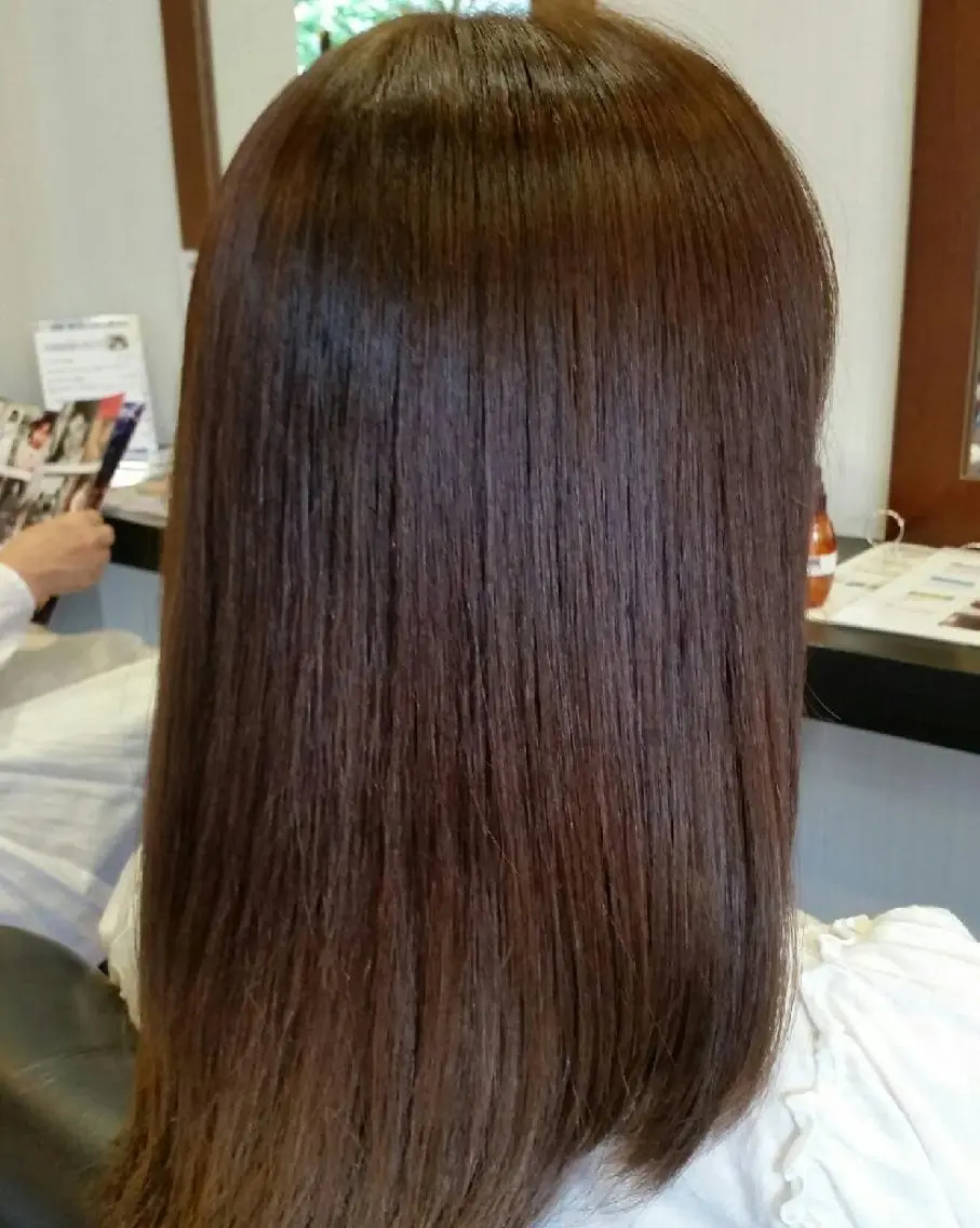 セミロング カット 縮毛矯正 トリートメント Yamanaka Seiichirouのヘアスタイル