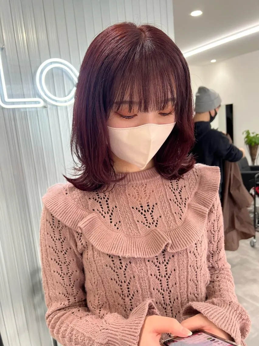 ミディアム カラー ブリーチ 透明感カラー ダブルカラー イヤリングカラー インナーカラー ヘアカラー トリートメント LOOP REMIのヘアスタイル