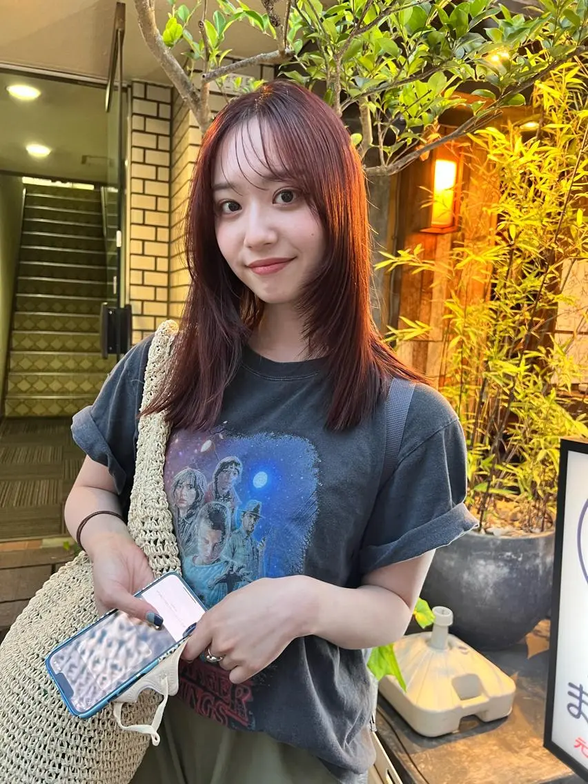 セミロング カラー カット ヘアカラー トリートメント 顔周りレイヤーカット ブリーチminamiのヘアスタイル