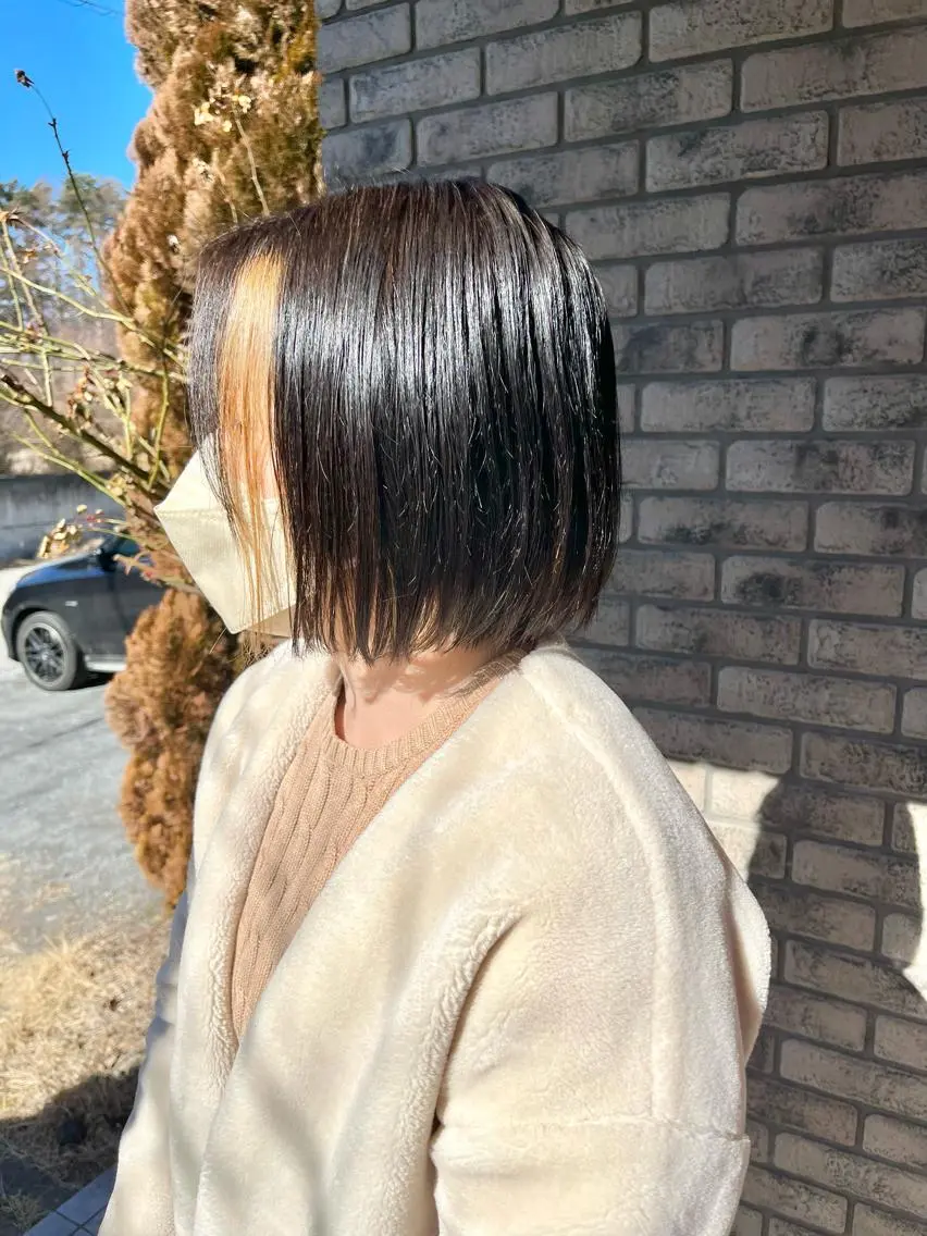 カラー ブリーチ 小山 理紗のヘアスタイル