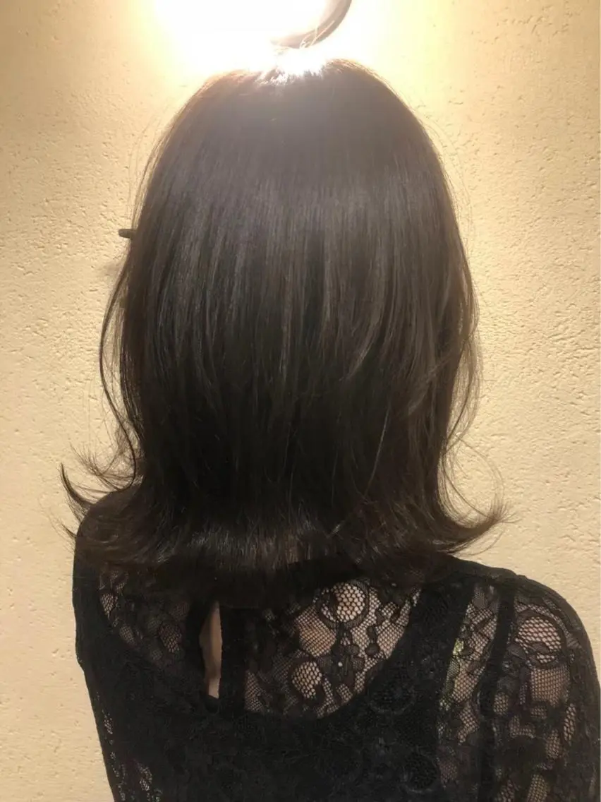 ミディアム カラー アディクシーカラー 透明感カラー エドルカラー グレージュ イルミナカラー 髪質改善ヘアケア 艶髪特化/上田のヘアスタイル
