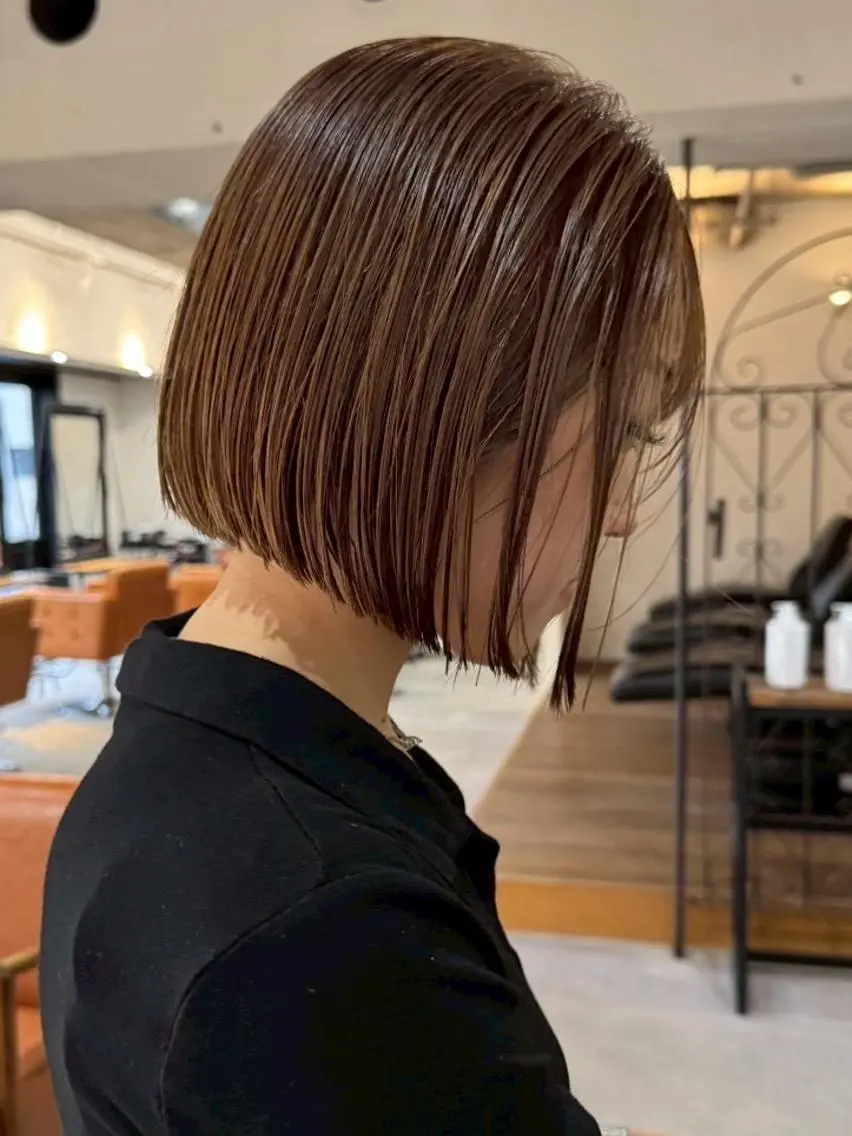 ショート カラー 切りっぱなしボブ ブラウンカラー ナチュラルブラウン ボブ ｉｌｉ 大阪のヘアスタイル