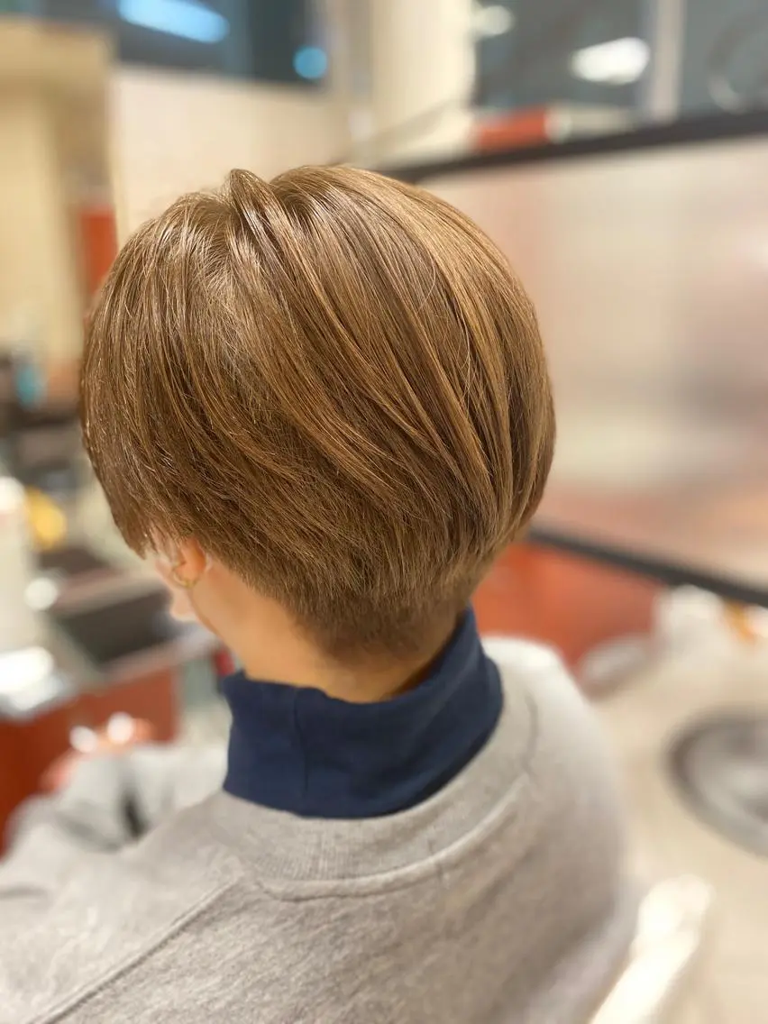 ショート カット ヘアカラー トリートメント へんみ みかのヘアスタイル