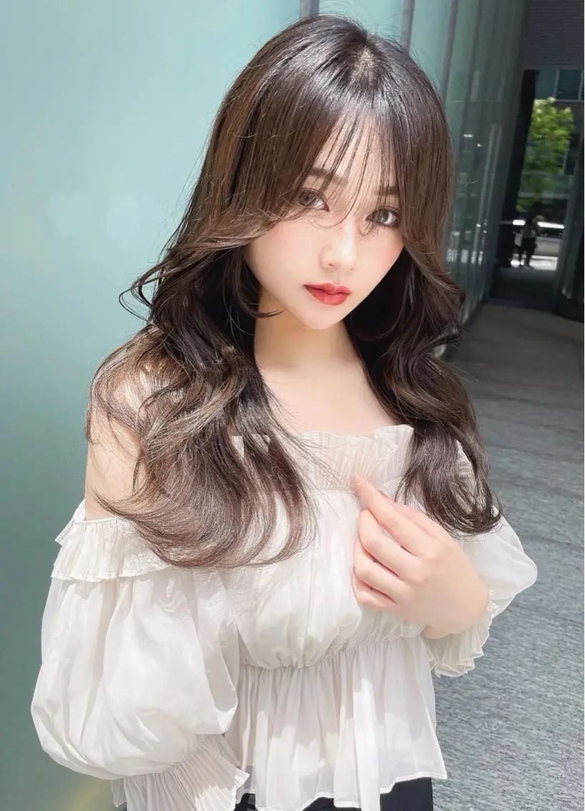 セミロング カラー ベージュカラー 黒髪 ブリーチ ブルーカラー ブルーブラック カット ヘアカラー トリートメント 木屋元一/透明感 /前髪/レイヤーのヘアスタイル