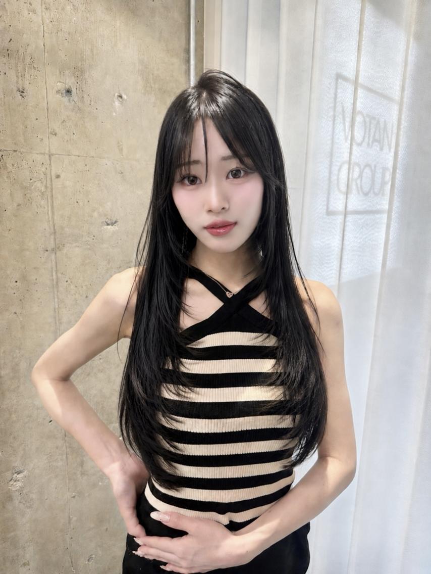 ロング カラー 透明感カラー グレージュ オリーブグレージュ オリーブグレー 顔周りカット カット ヘアカラー 福岡/透明感カラー/ レイヤー MIUのヘアスタイル