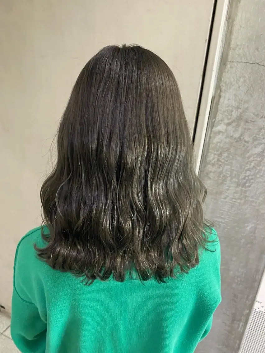 ミディアム カラー 清村 和音のヘアスタイル
