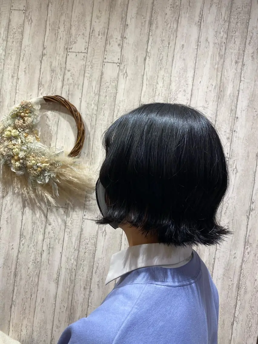 ショート 切りっぱなしボブ ボブ 外ハネヘア 🦋店長🦋 ほんさわ みずきのヘアスタイル