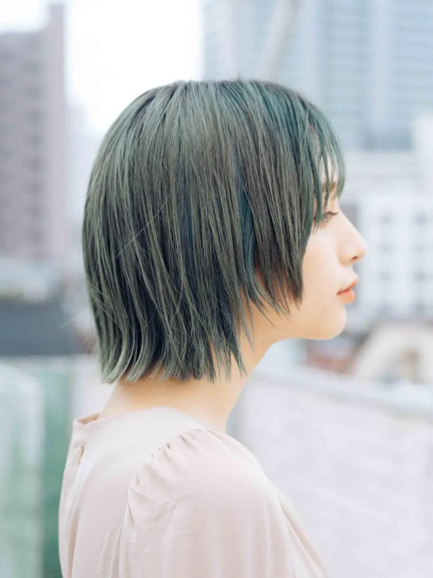 カラー 竹廣 春奈のヘアスタイル