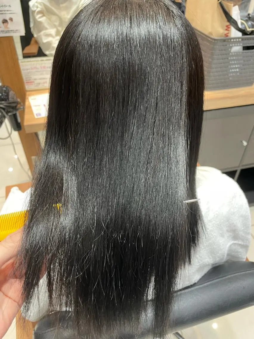 セミロング 縮毛矯正 吉田 桃夏のヘアスタイル
