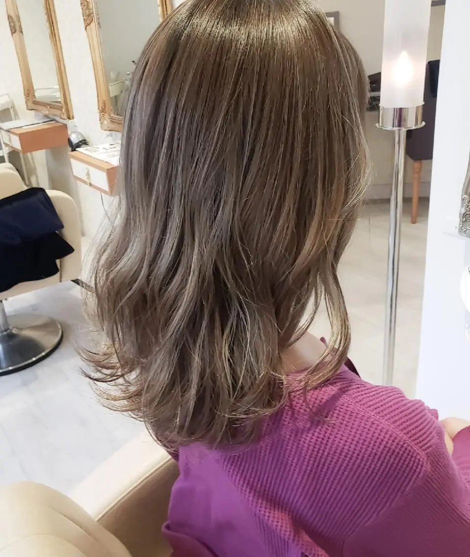 セミロング カラー 辻 竜也　のヘアスタイル