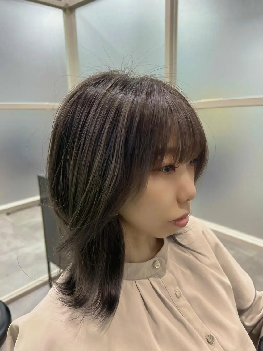 ミディアム 髪質改善 韓国風ヘア カット ヘアカラー トリートメント newi ナカノのヘアスタイル