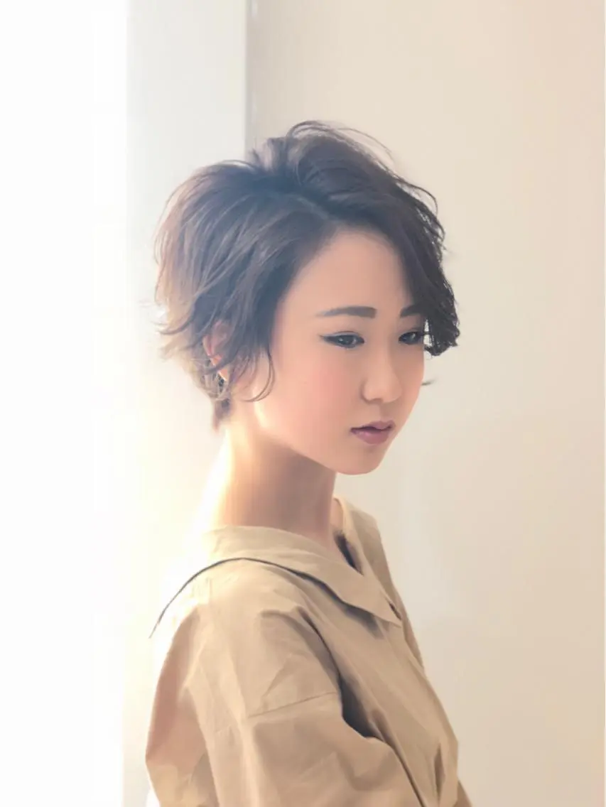 ショート ブリーチカラー🌈 石垣翔太のヘアスタイル