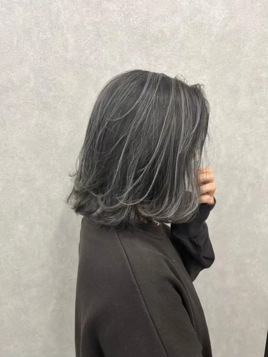 ミディアム カラー ヘアアレンジ パーマ ネイル マツエク・マツパ アイブロウ ショートボブ ミディアムパーマ バレイヤージュ ブリーチ ケアブリーチ カラー特化サロン大阪 ルービック江坂/新城のヘアスタイル