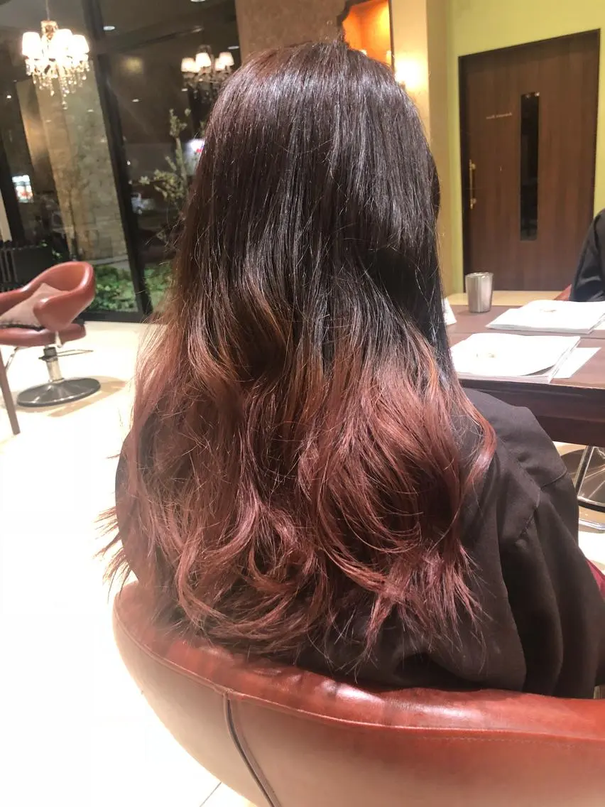 ロング カラー マツエク・マツパ グラデーションカラー カワサキ ヒナコのヘアスタイル