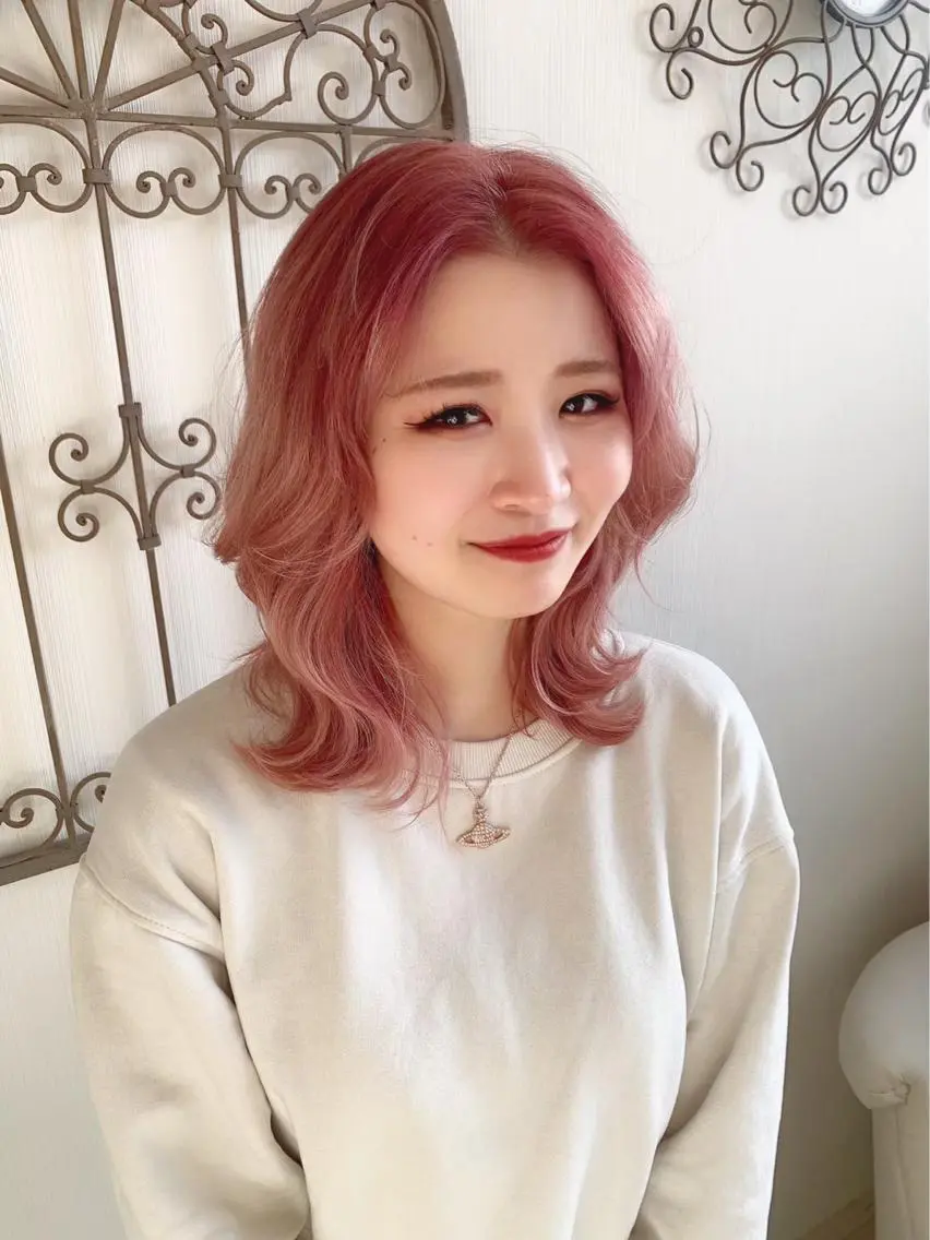 ミディアム カラー エギョモリ 韓国風ヘア 🩶韓国艶髪🇰🇷 下本夕綺のヘアスタイル