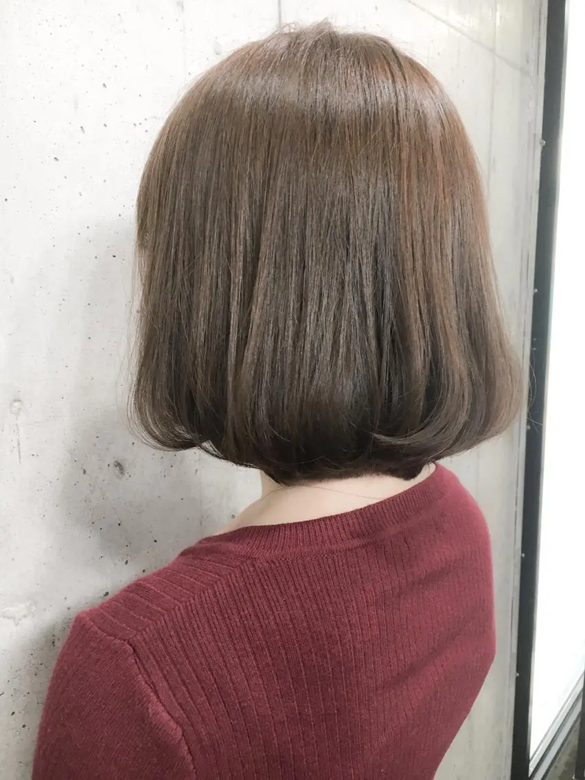 ミディアム カラー ベージュカラー ショコラベージュ ボブ 北條 優輝のヘアスタイル