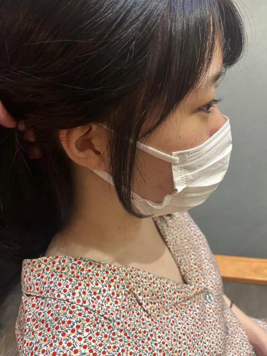 セミロング カラー パーマ ヘアアレンジ メンズ キッズ ネイル マツエク・マツパ アイブロウ メンズパーマ セミロングパーマ ブラウンカラー ケアカラー 透明感カラー 久木原 ゆりのヘアスタイル