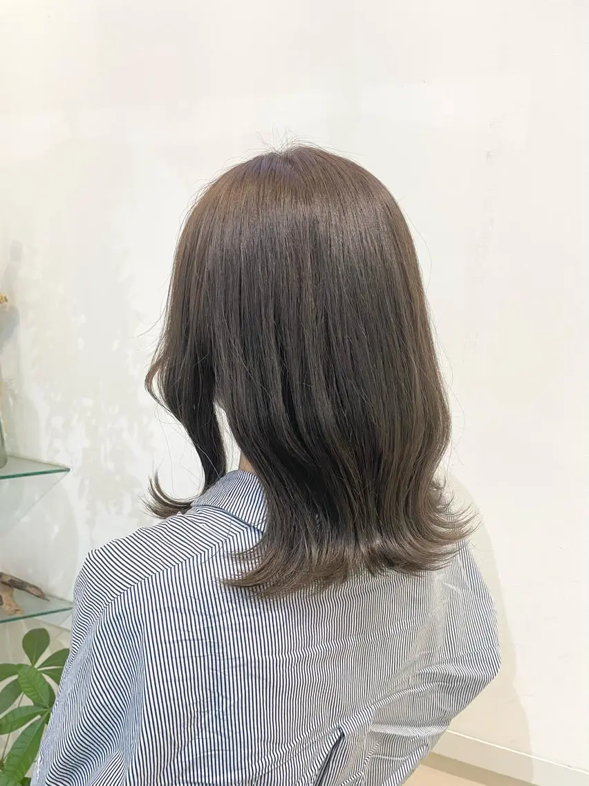 ミディアム カラー カット ヘアカラー トリートメント 髪質改善カラー🤍 エクステ✨君島由実子のヘアスタイル
