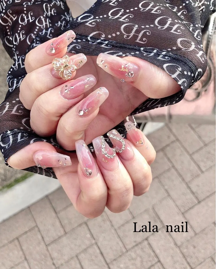 ネイル チークネイル Lala nailのネイルデザイン