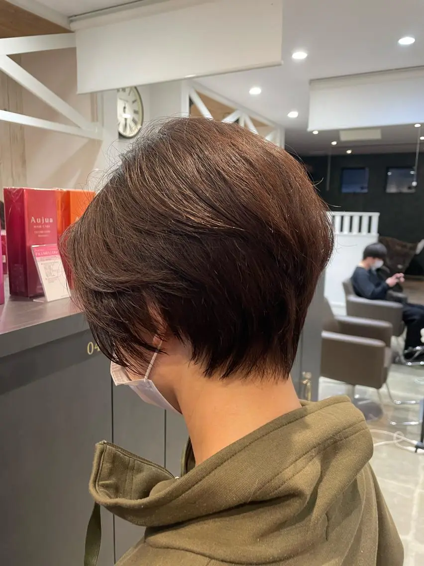 ショート カラー 鈴村 大介のヘアスタイル